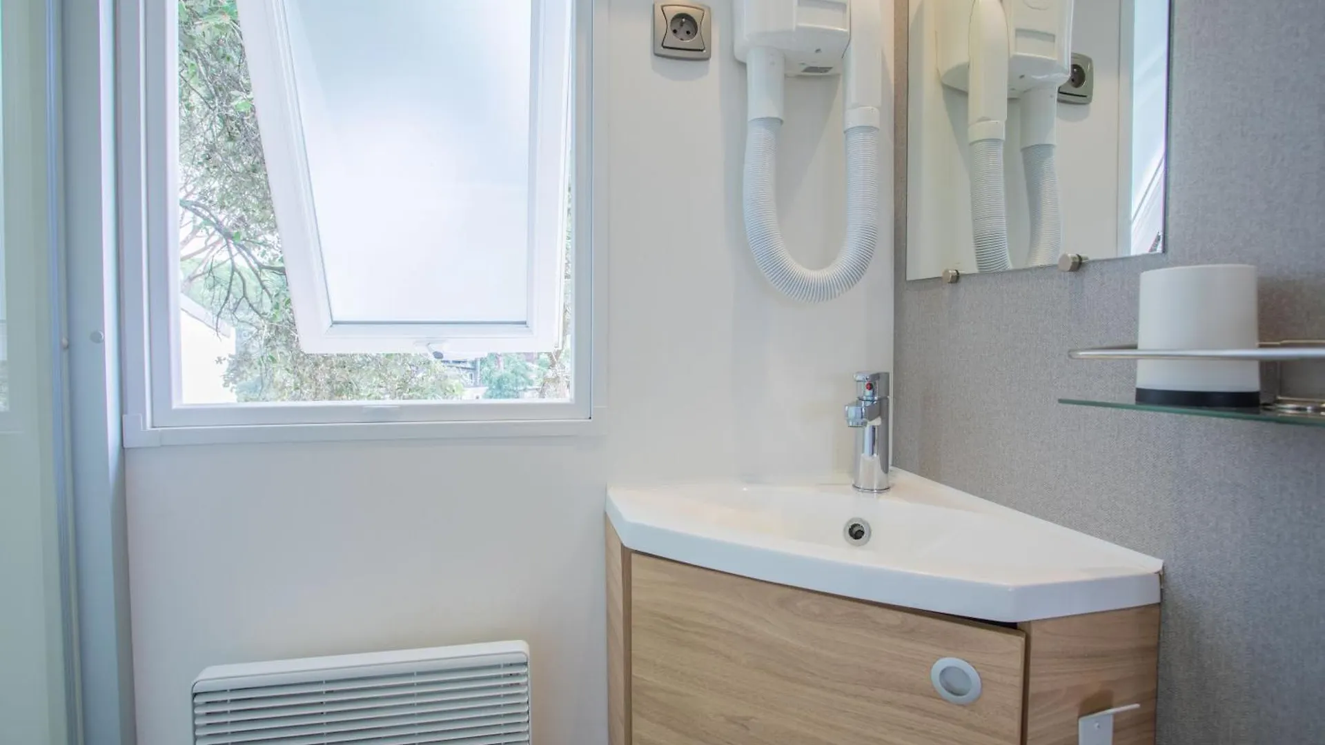 Mobil Home Avec Une Vue Sublime Le Muy France