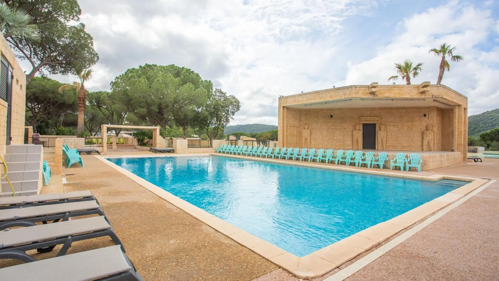 Holiday home Mobil Home Avec Une Vue Sublime Le Muy