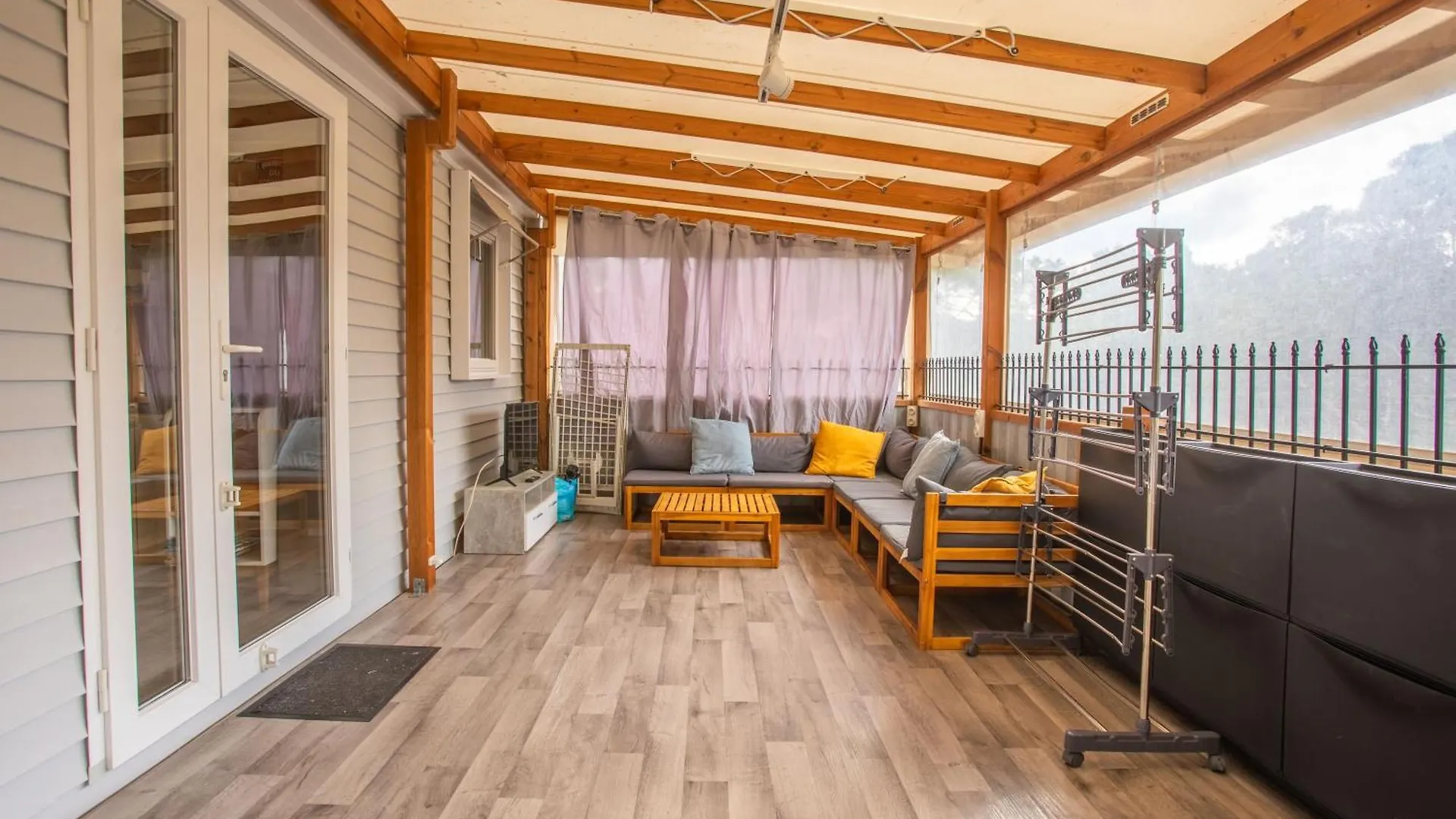 Mobil Home Avec Une Vue Sublime Le Muy Holiday home